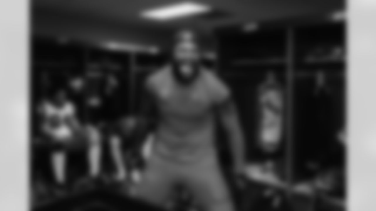 110225_CARatGB_AH305040