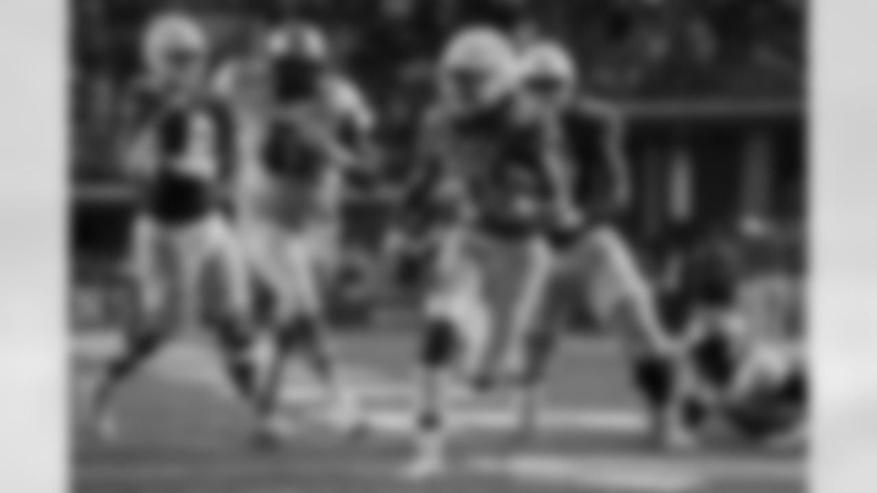 Texas running back Jonathon Brooks (24) runs for a touchdown against Rice during the second half of an NCAA college football game on Saturday, Sept. 18, 2021, in Austin, Texas. (AP Photo/Chuck Burton)