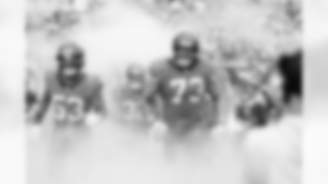101225_DALvsCAR_AS209961