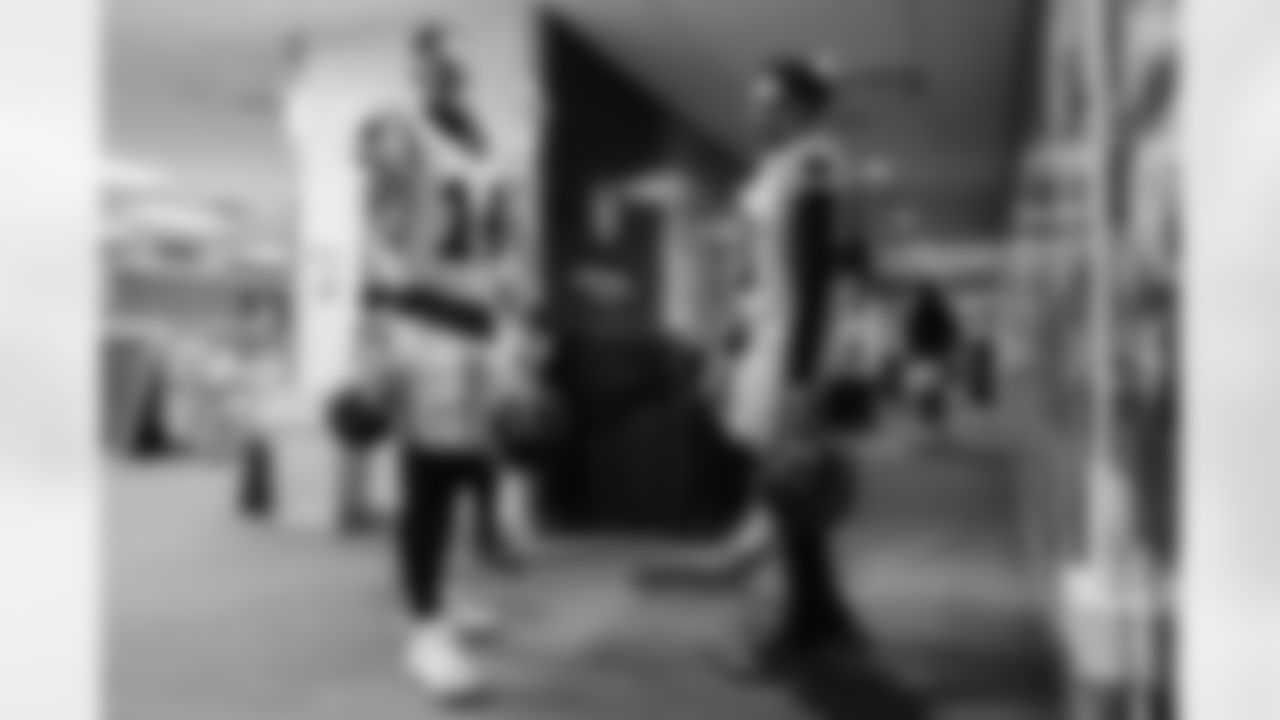 112425_CARatSF_AH201079