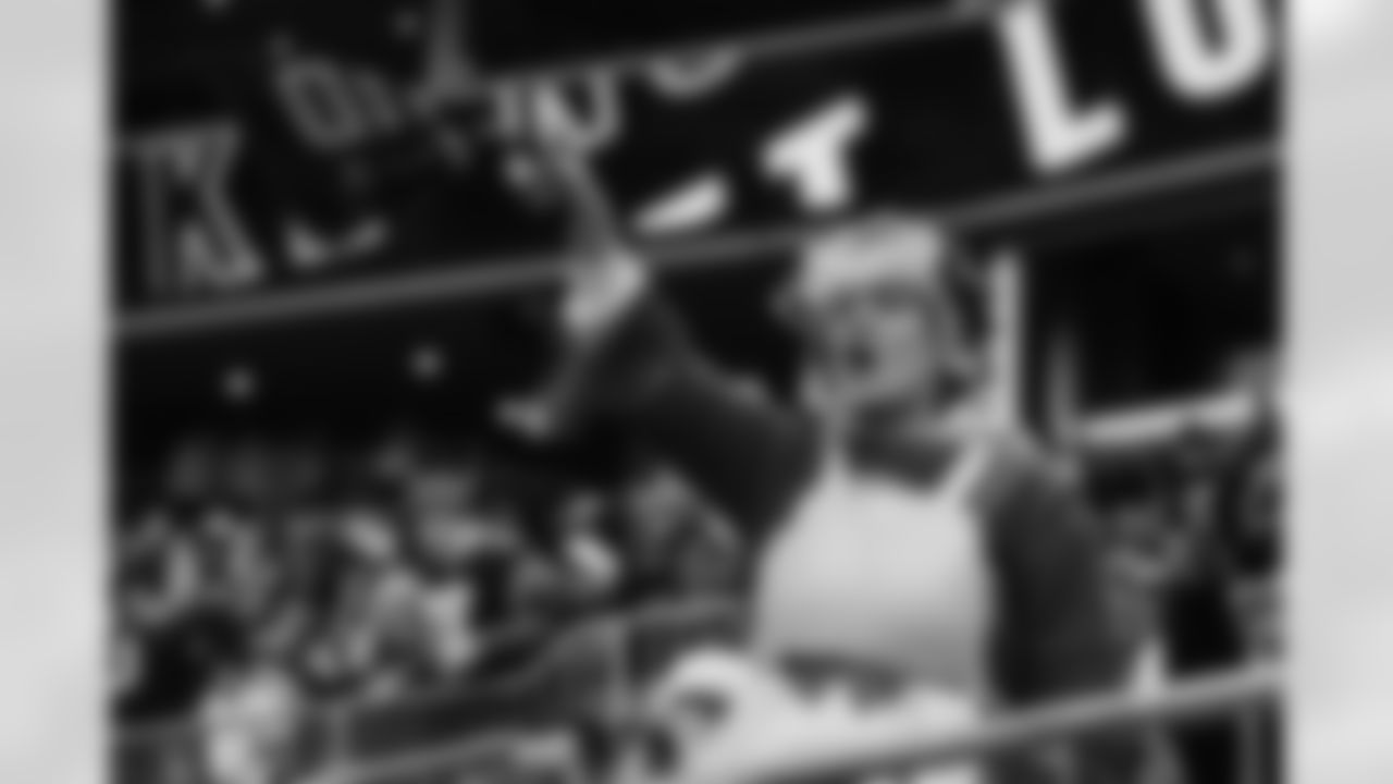 122125_CARvsTB_KJ2_5018