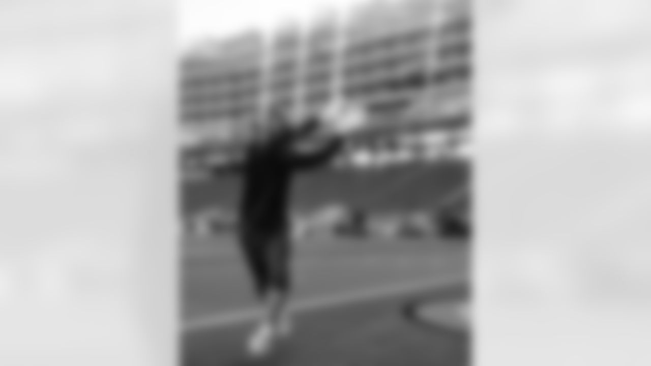 112425_CARatSF_AH309630-2