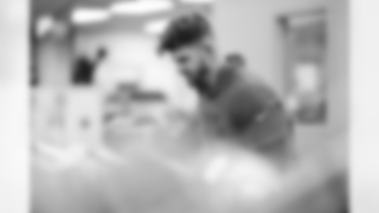 122225_WeightRoom_AH_Originals-302999