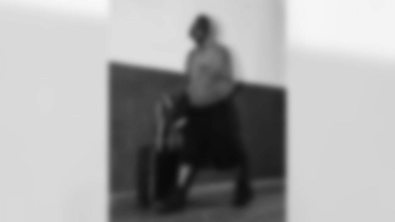 121425_CARatNO_AS301673