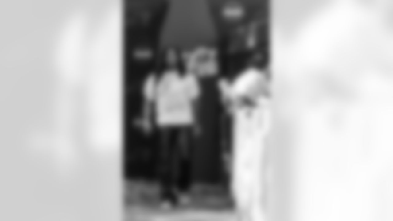 110925_CARvsNO_CB205452