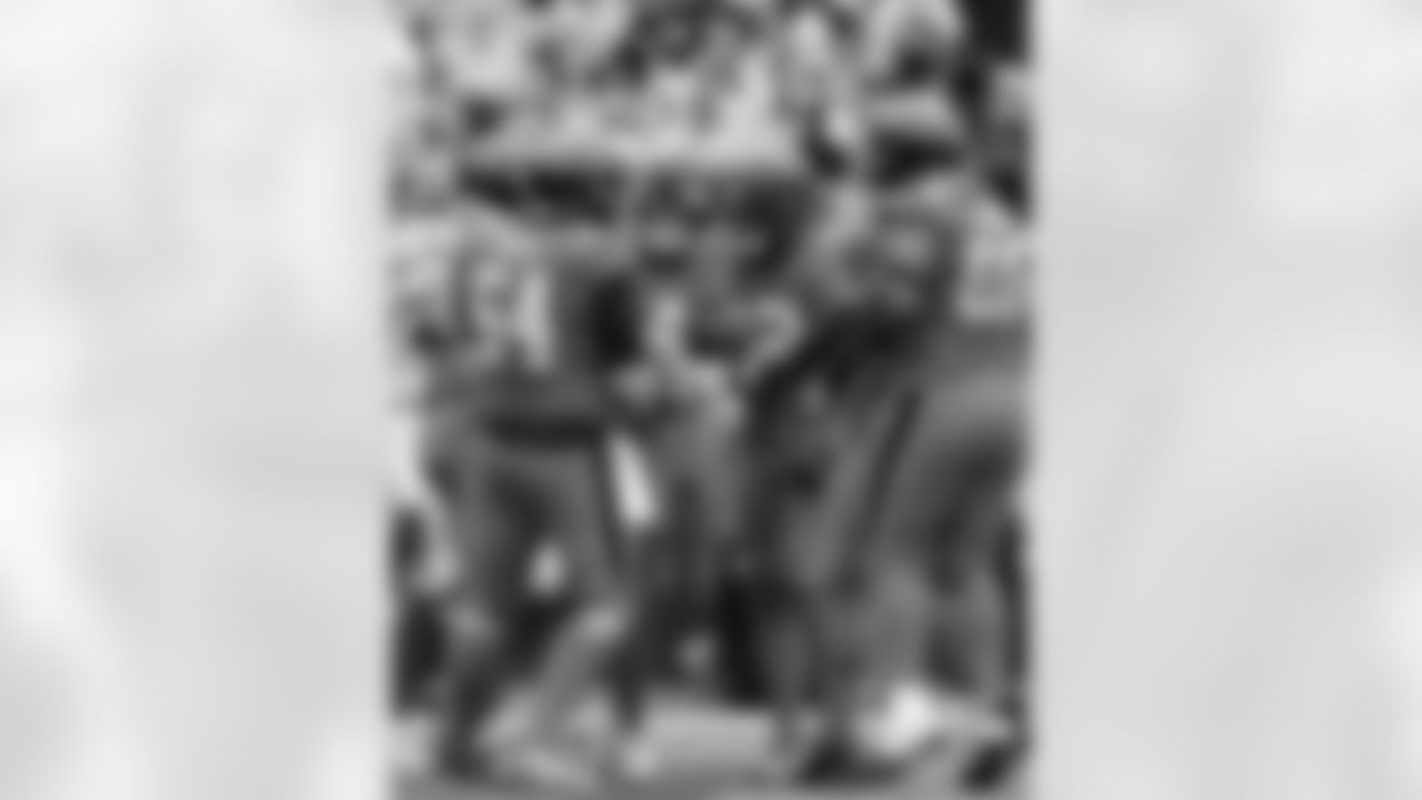 101225_DALvsCAR_AS102617