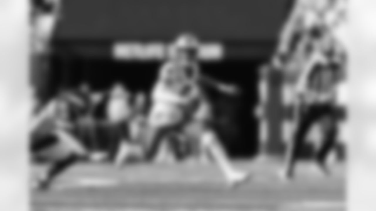 101925_CARvsNYJ_059A6050