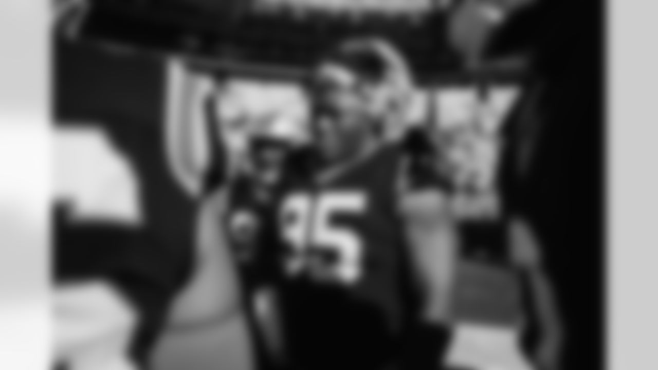 231119 Cowboys In Game Edits-11