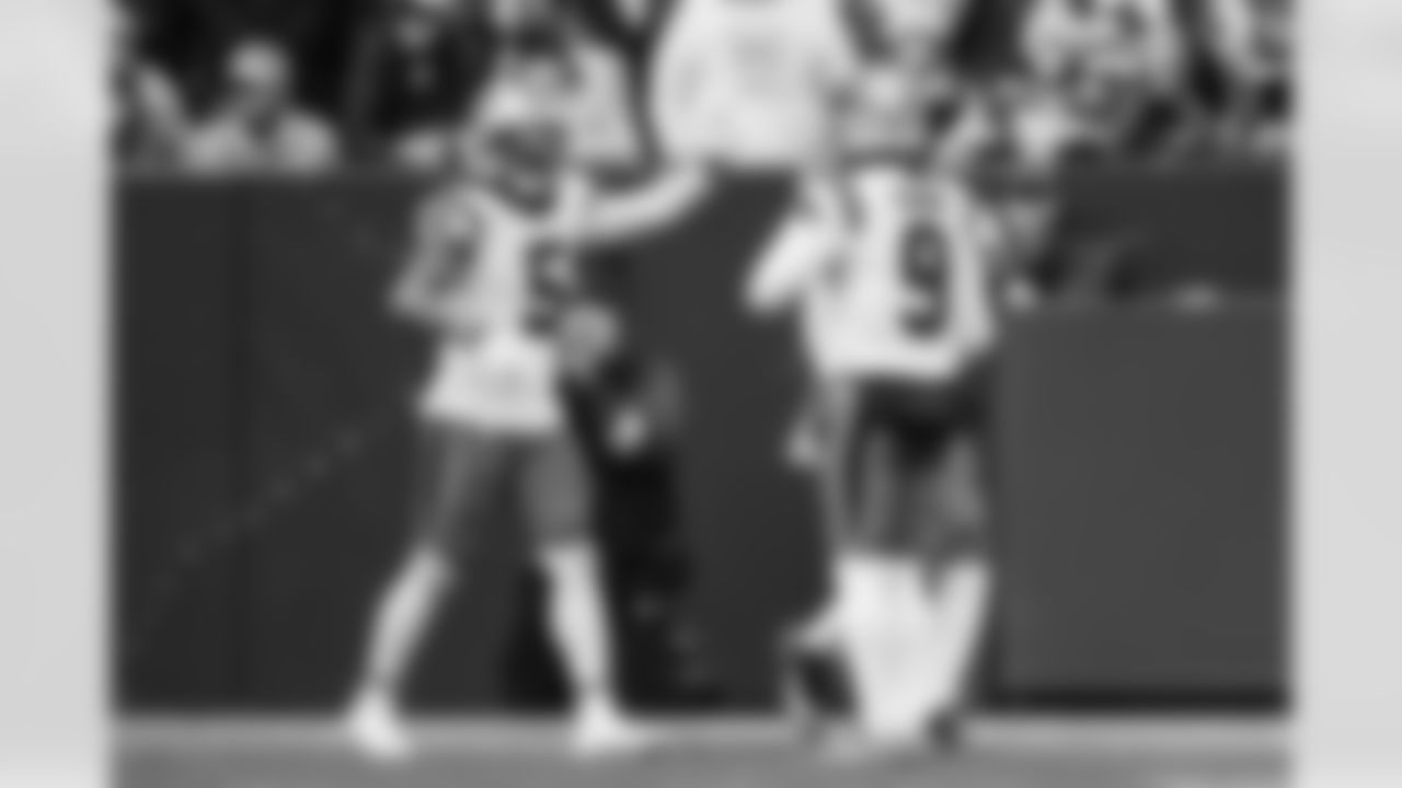 110225_CARatGB_AS108925