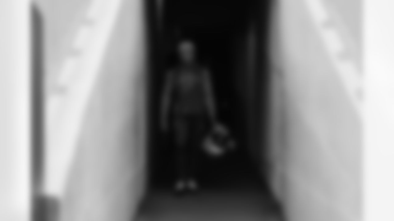 110225_CARatGB_AH102135