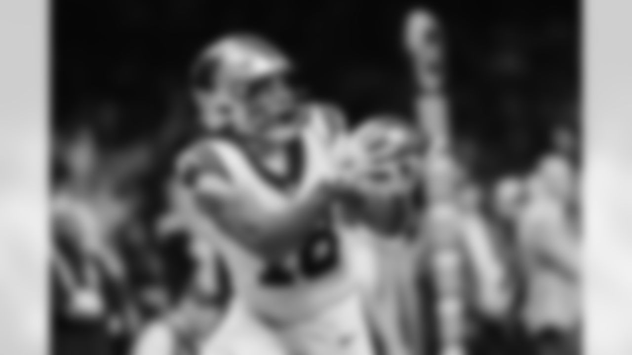 121425_CARatNO_AS107127