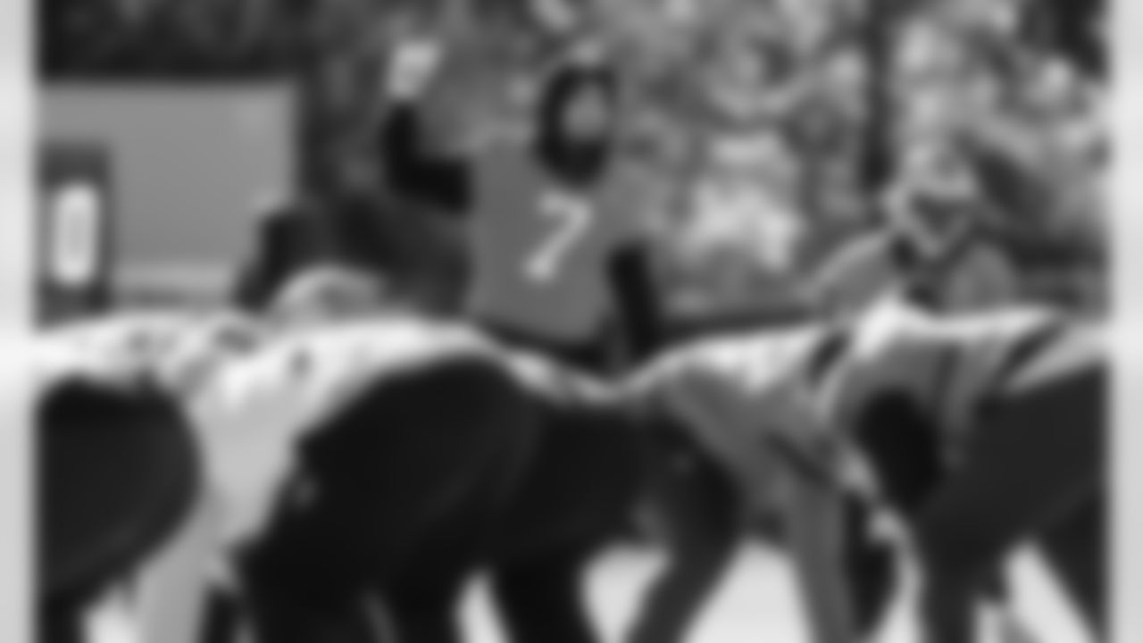 The Carolina Panthers practice on Thursday, Jan. 1, 2026 at Bank of American Stadium in Charlotte, NC.