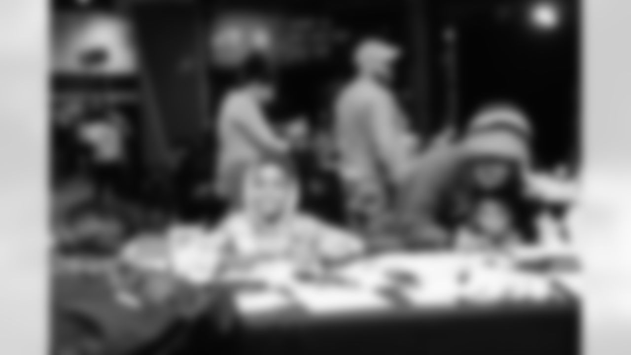 111825_TreeLighting_Selects-100518