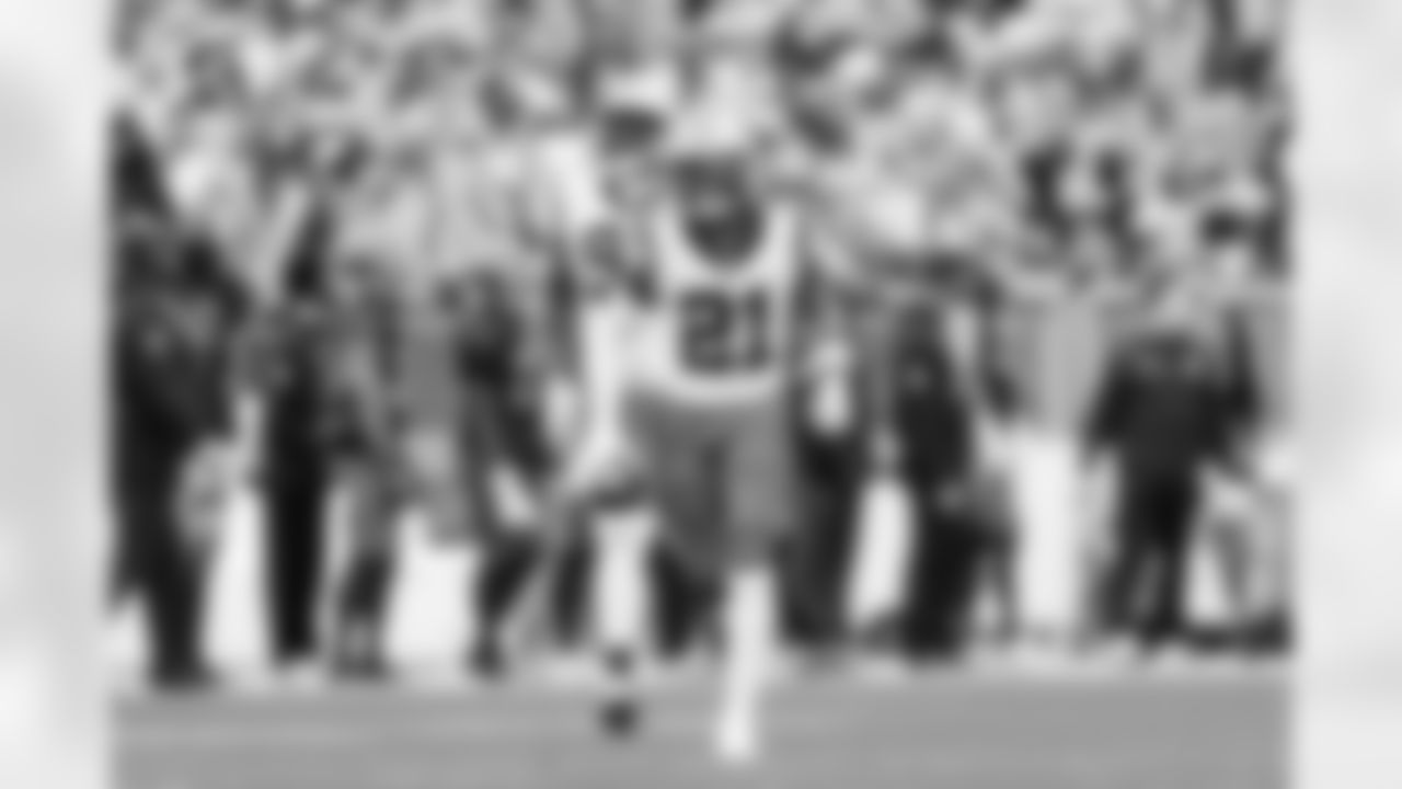 110225_CARatGB_AH200566