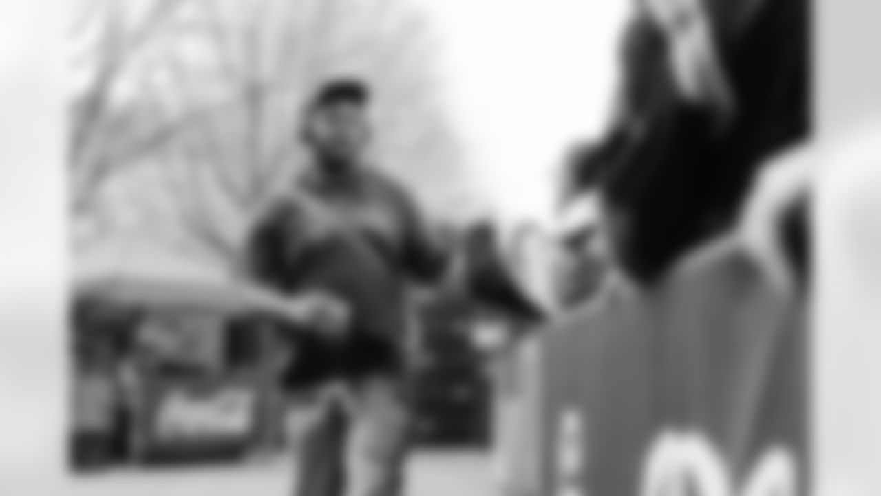 122125_CARvsTB_CB205267