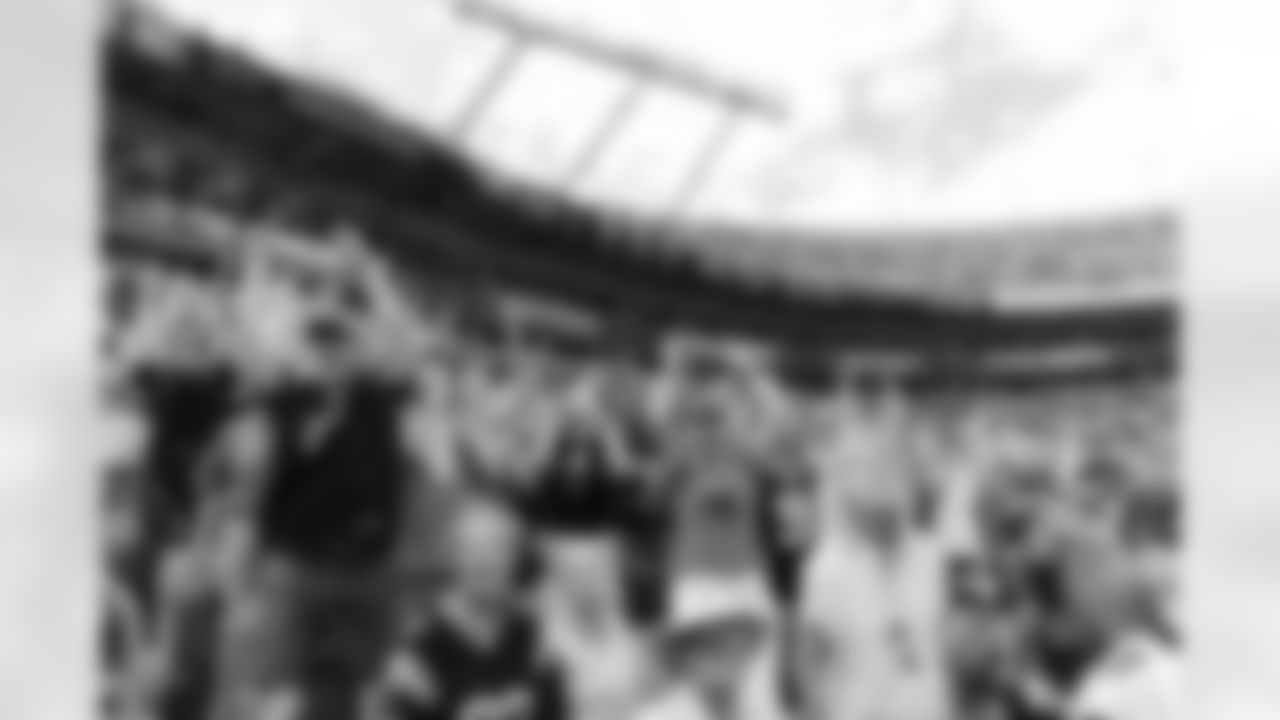 100525_CARvsMIA_KJ1_1933