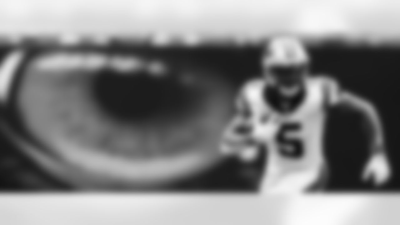 100525_CARvsMIA_AS305859-2