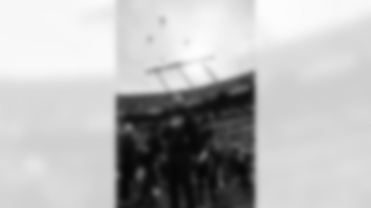 122125_CARvsTB_LW3_9046