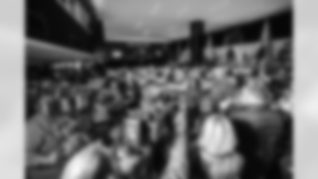 120925_JTTC_SELECTS-309432