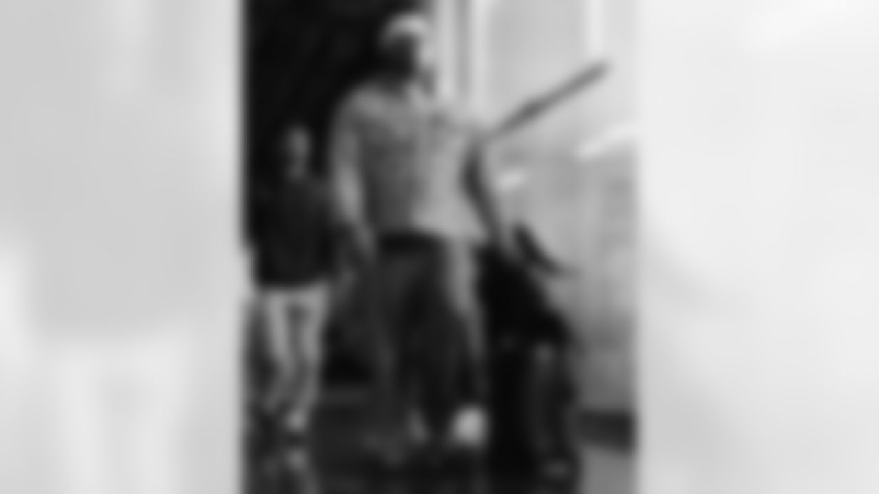 112425_CARatSF_AS305898