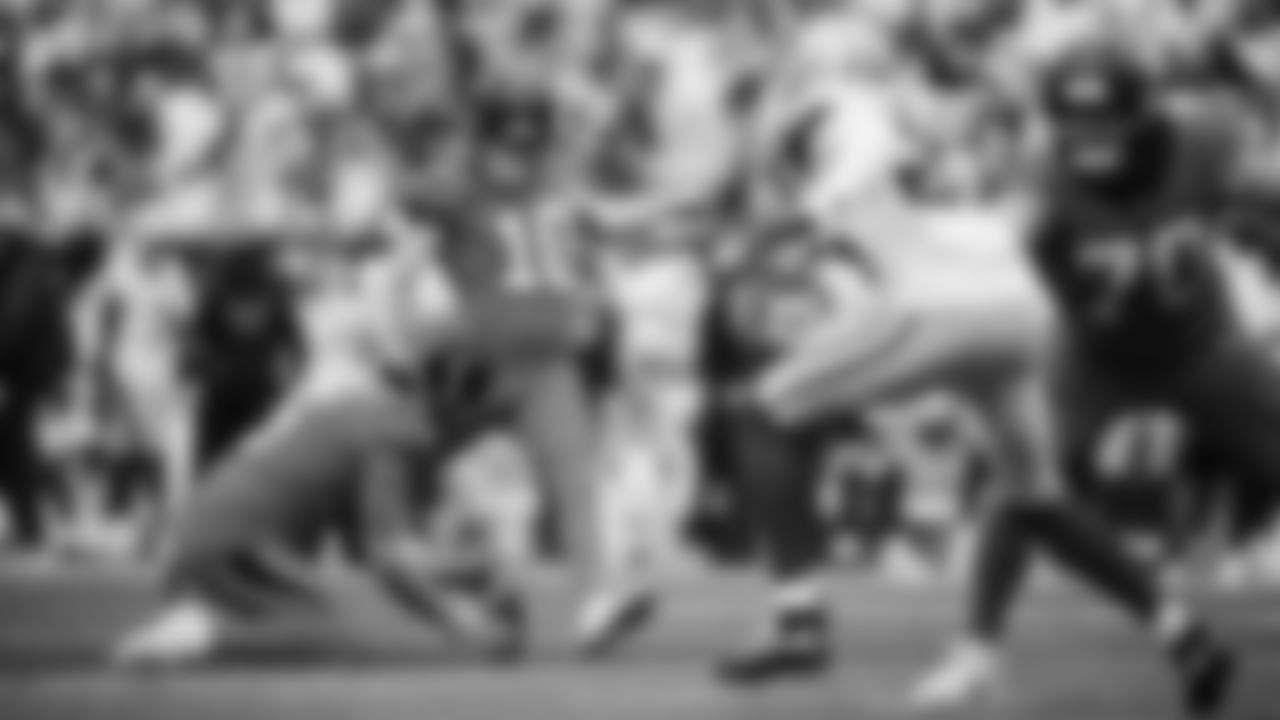 101225_DALvsCAR_LW1_7344-2