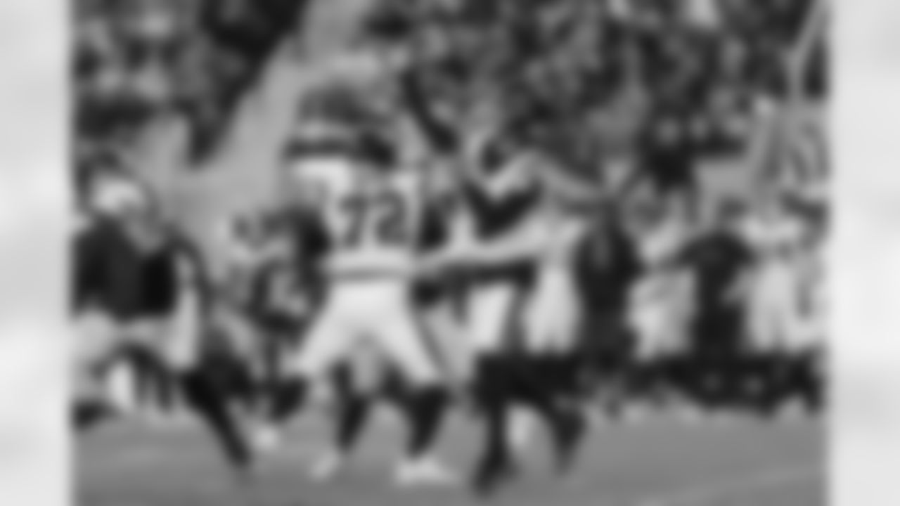 112425_CARatSF_AS104634