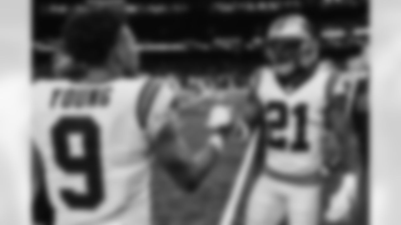 121425_CARatNO_AS302698