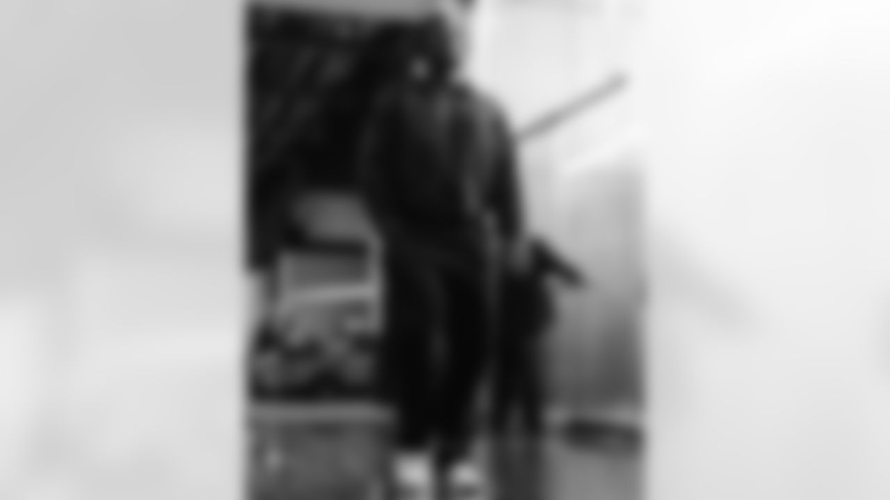 112425_CARatSF_AS306245