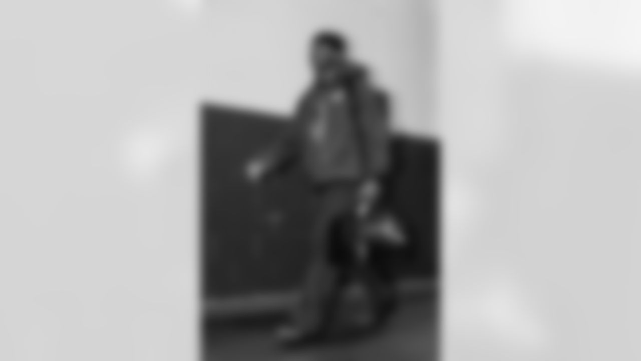 121425_CARatNO_AS301677