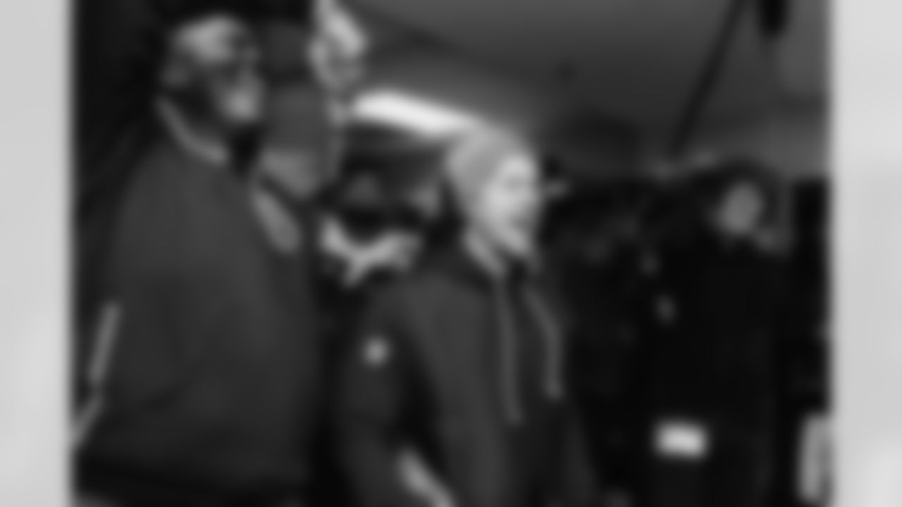 110225_CARatGB_AH305184