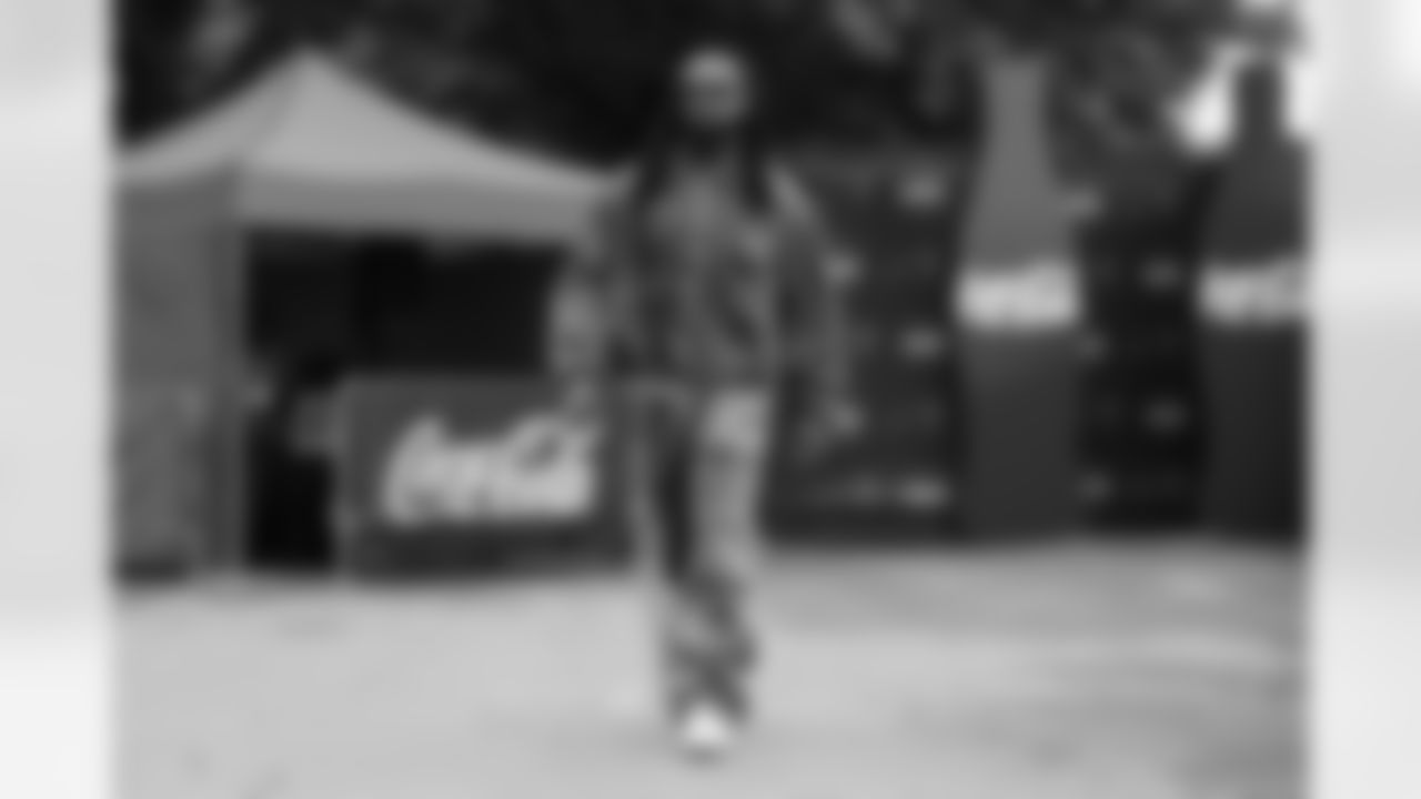 101225_DALvsCAR_AH109255