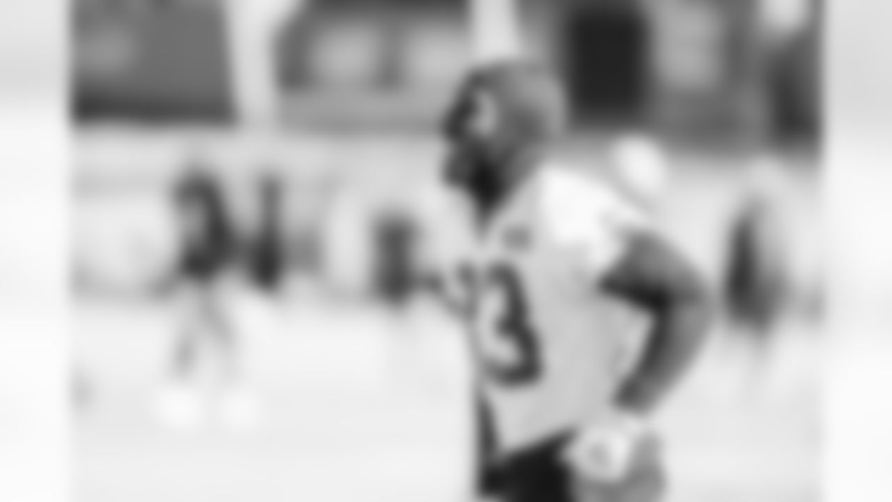 241212 Panthers Practice 2094