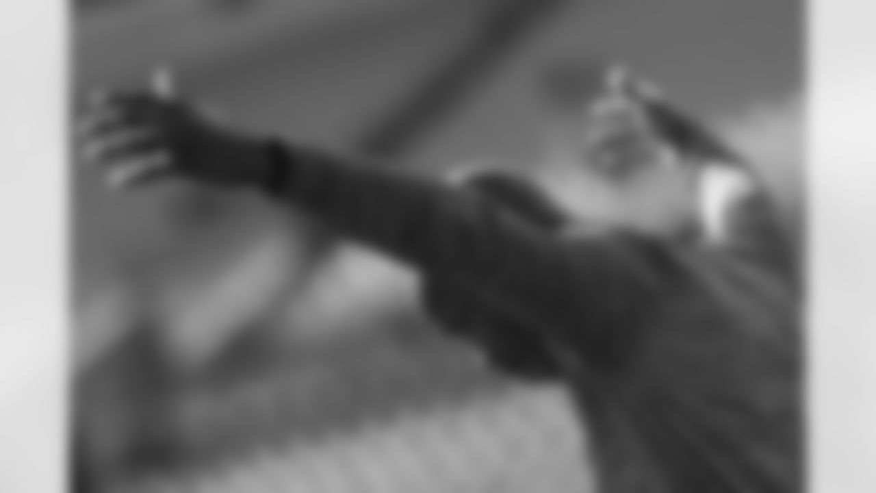 110925_CARvsNO_AS206884