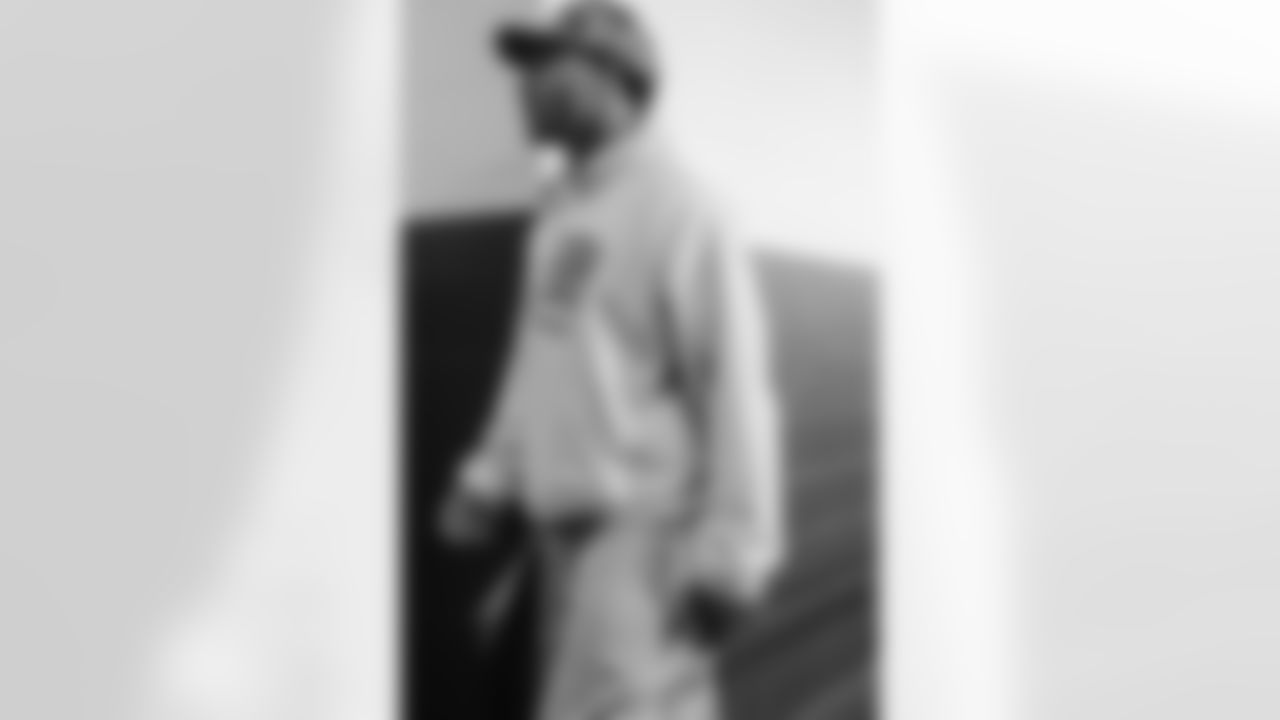 121425_CARatNO_AS301466