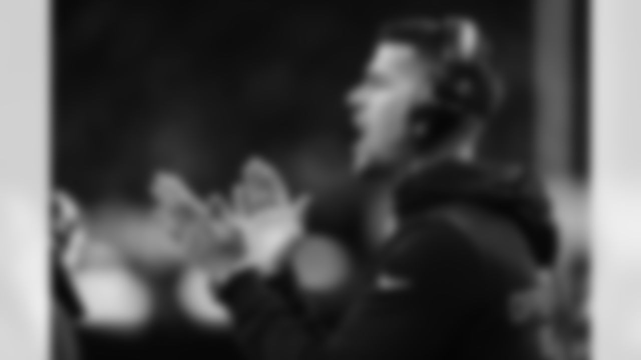 121425_CARatNO_AS105856