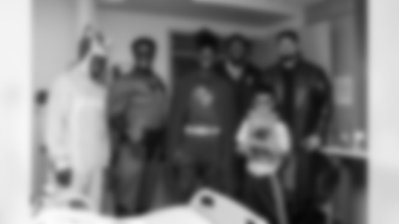 The Carolina Panthers visit Levine Children's Hospital on Tuesday, Oct. 28, 2025 in Charlotte, NC. (Photo by Cassie Baker//Carolina Panthers)