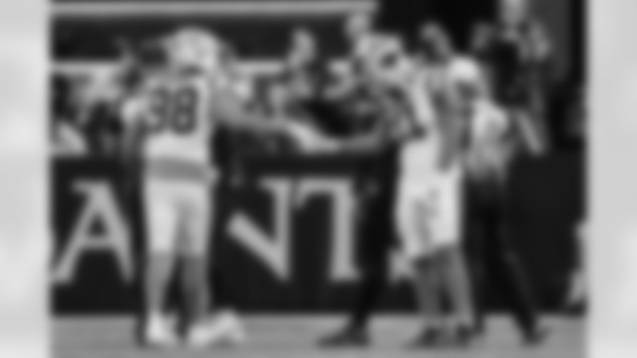 121425_CARatNO_AH309994