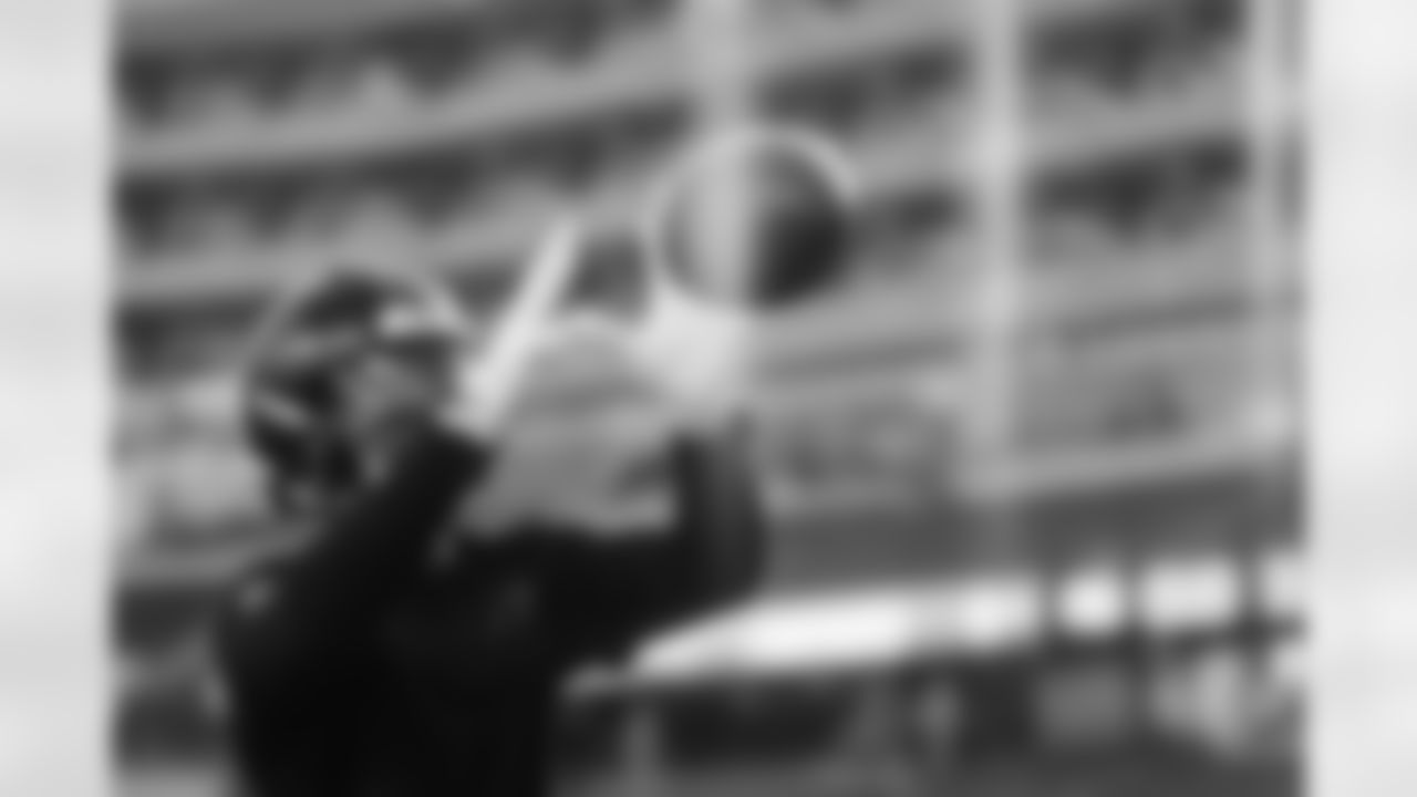 112425_CARatSF_AH109366