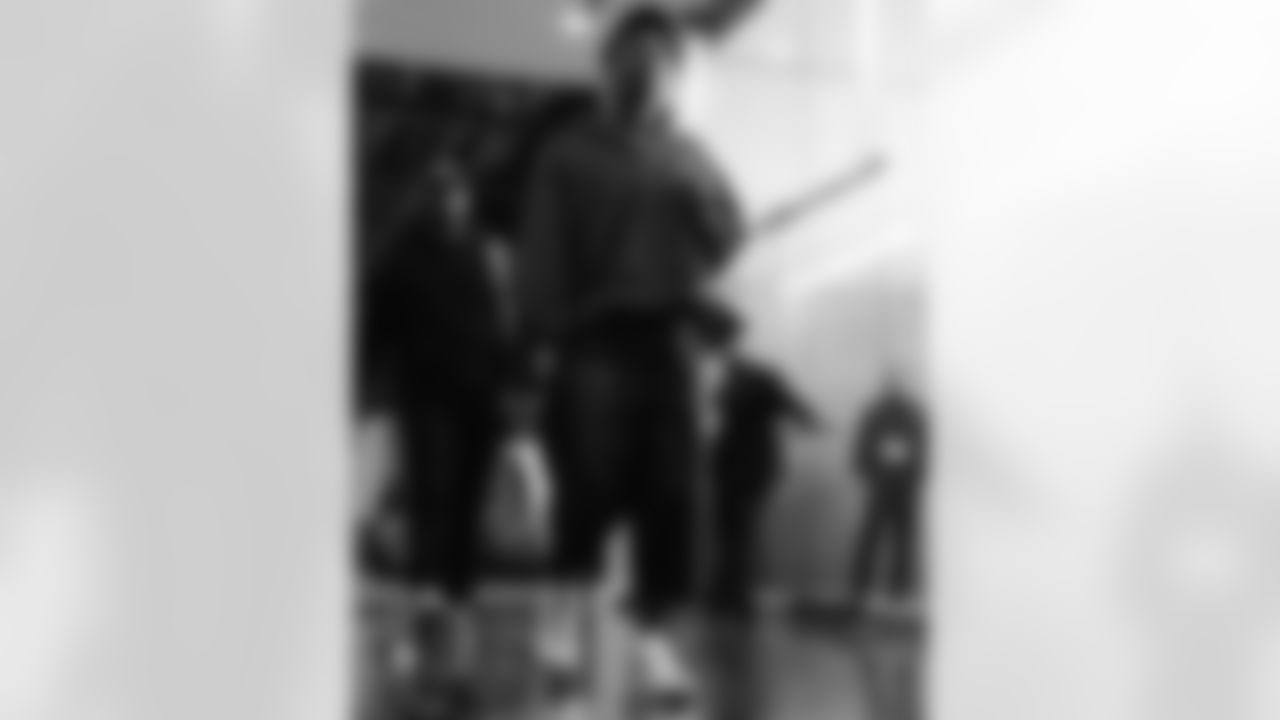 112425_CARatSF_AS306163