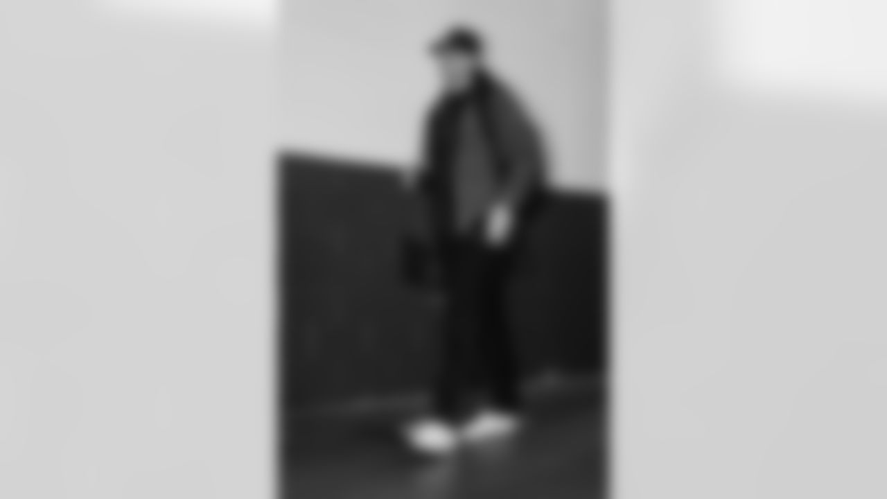 121425_CARatNO_AS301649