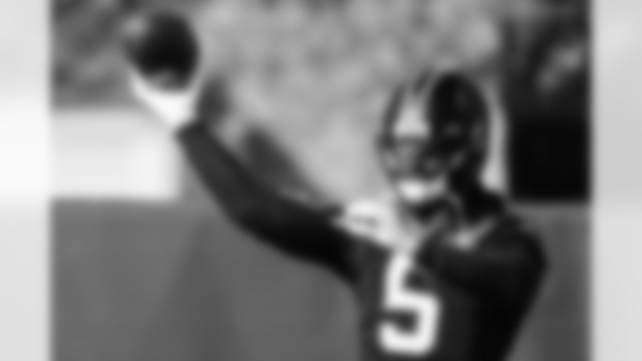 The Carolina Panthers practice on Thursday, Dec. 11, 2025 at Bank Of America Stadium in Charlotte, NC.