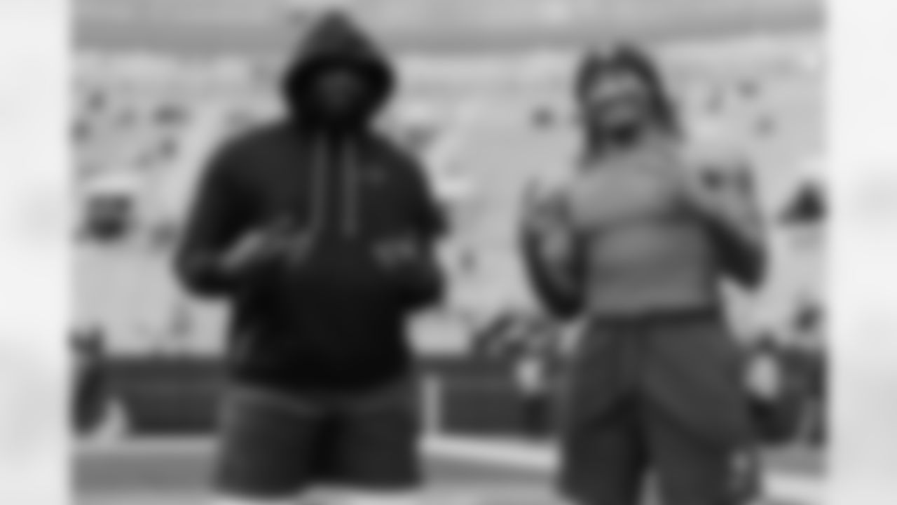 110225_CARatGB_AS204286