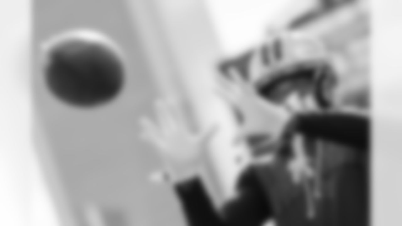 100525_CARvsMIA_AS204067-2