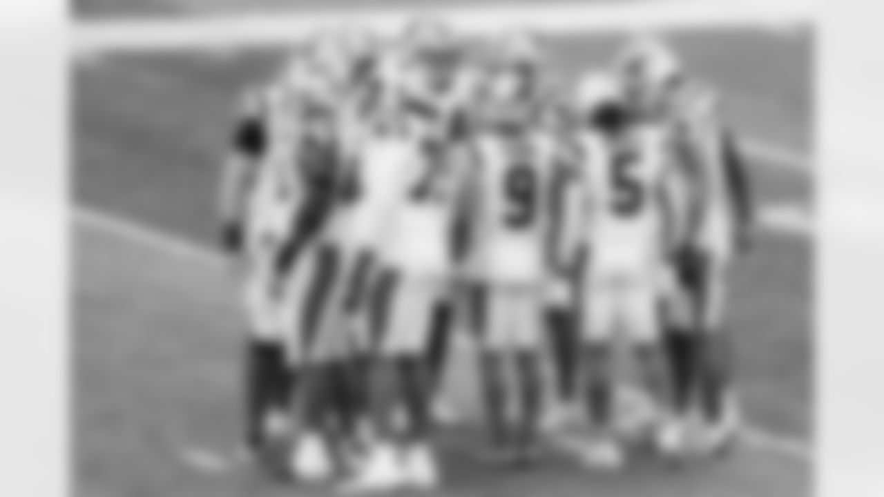 100525_CARvsMIA_AH206255-2
