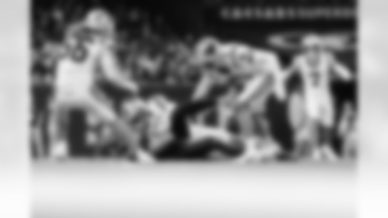 121425_CARatNO_AS105386