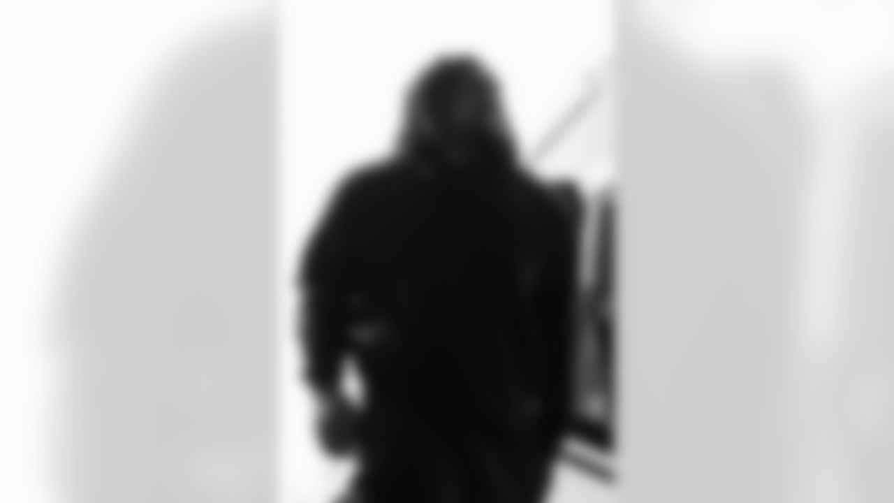 110225_CARatGB_CB205295