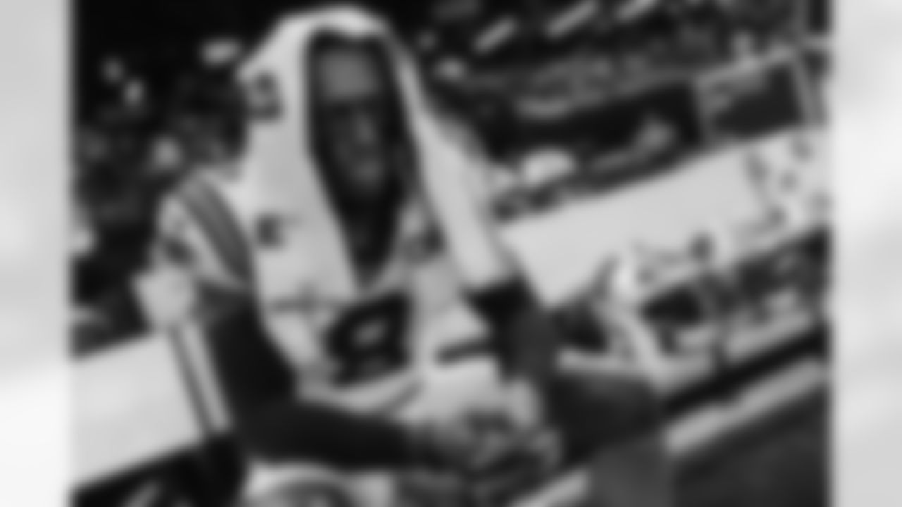 121425_CARatNO_AS303066