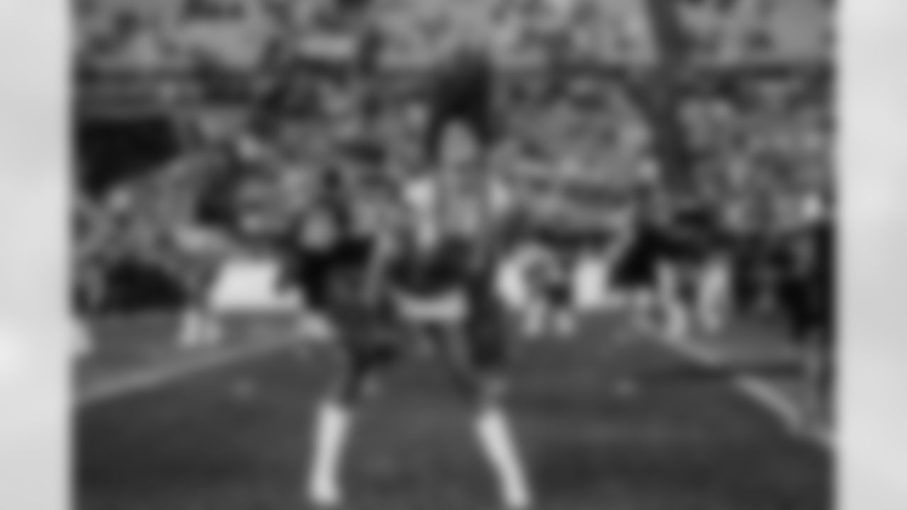 The Carolina Panthers take on the Pittsburgh Steelers on Aug. 21, 2025, at Bank of America Stadium in Charlotte, NC. Photo by Myicha Drakeford/Carolina Panthers)