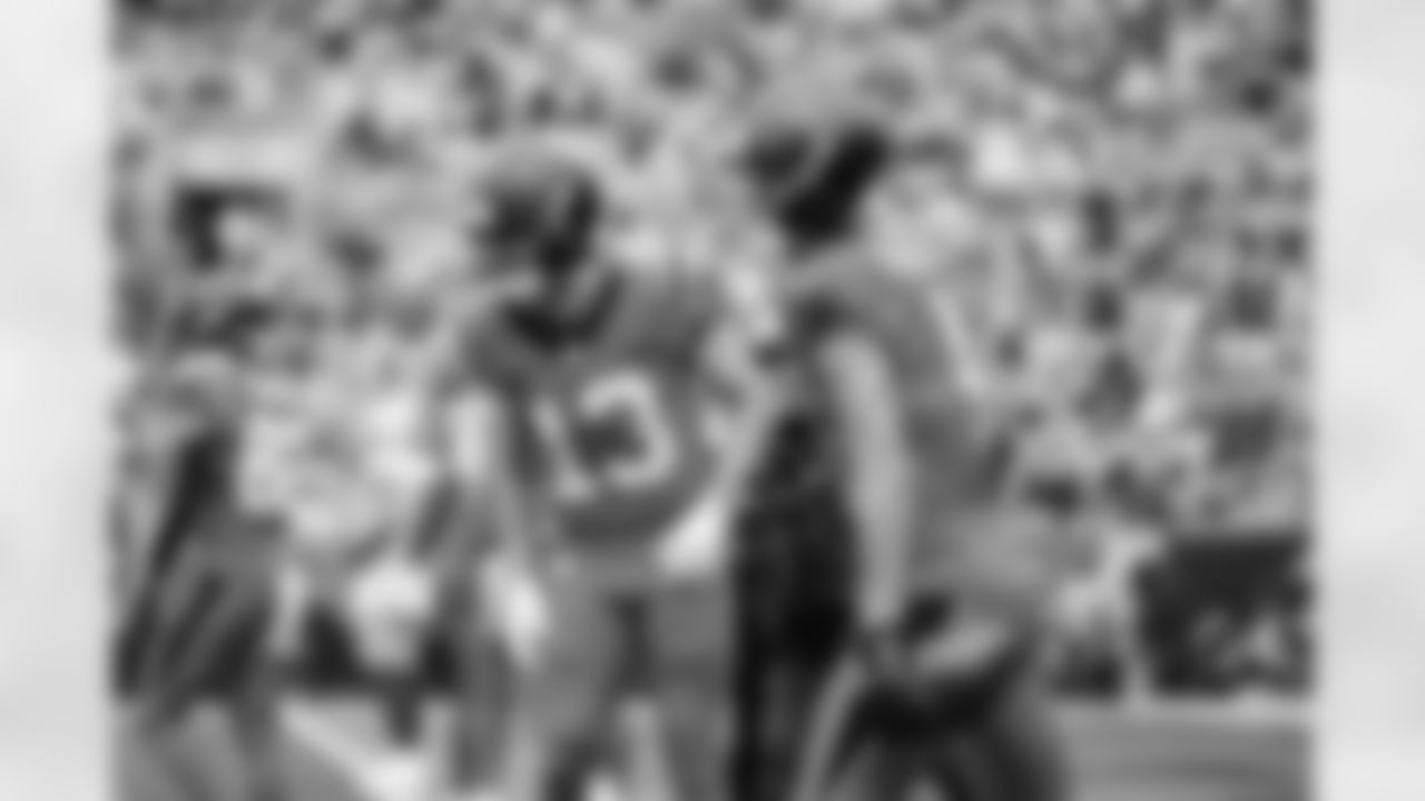 101225_DALvsCAR_HM1_7272