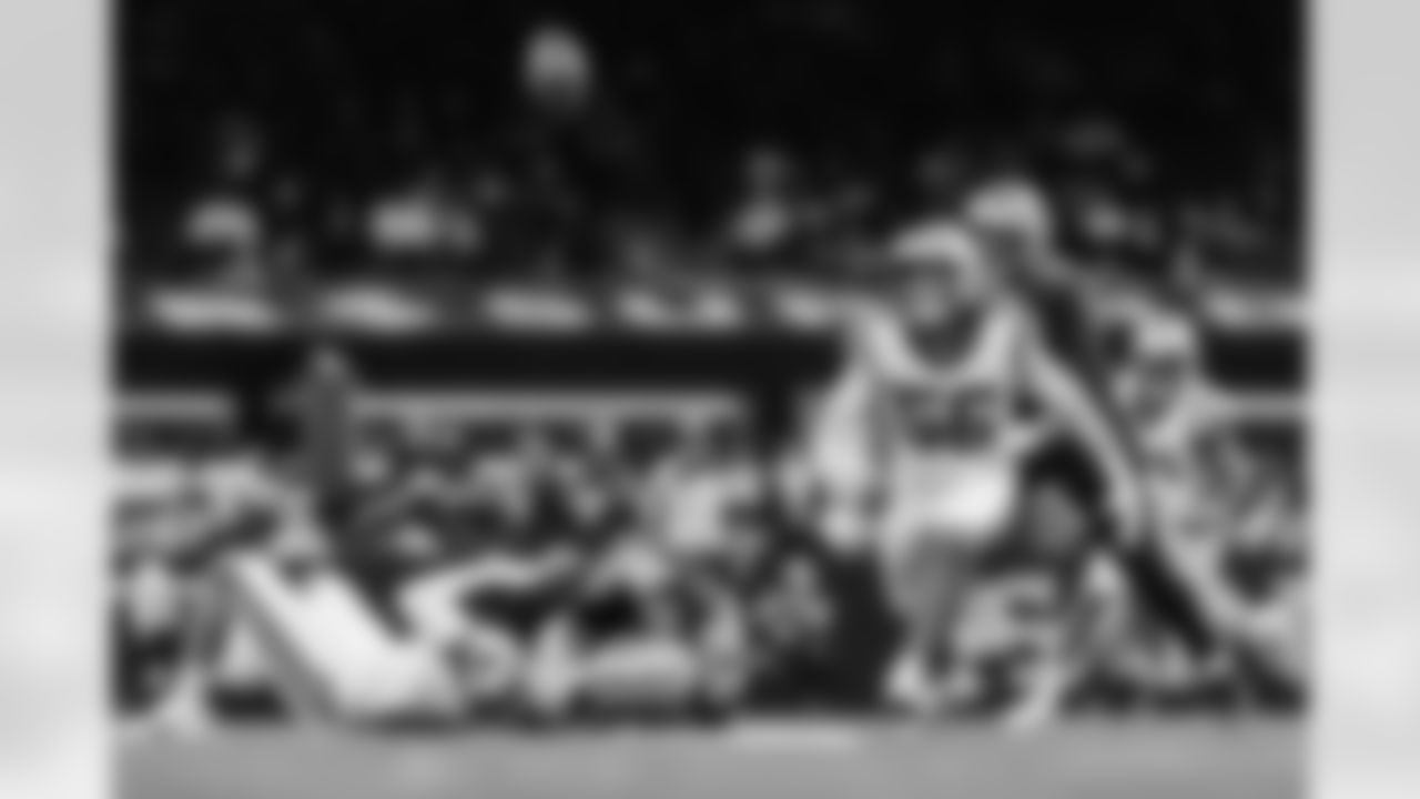 121425_CARatNO_AS107209